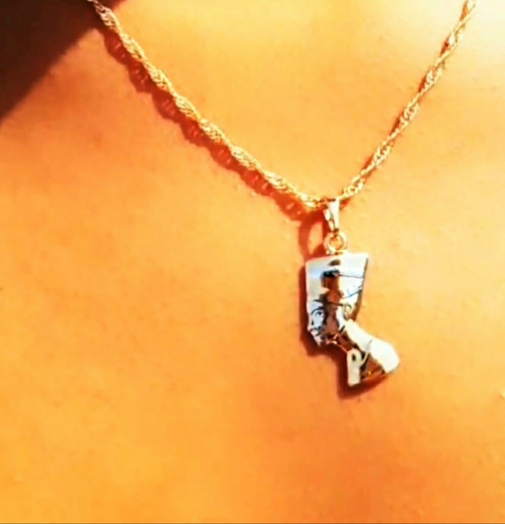 Queen Nefertiti's Crown Necklace