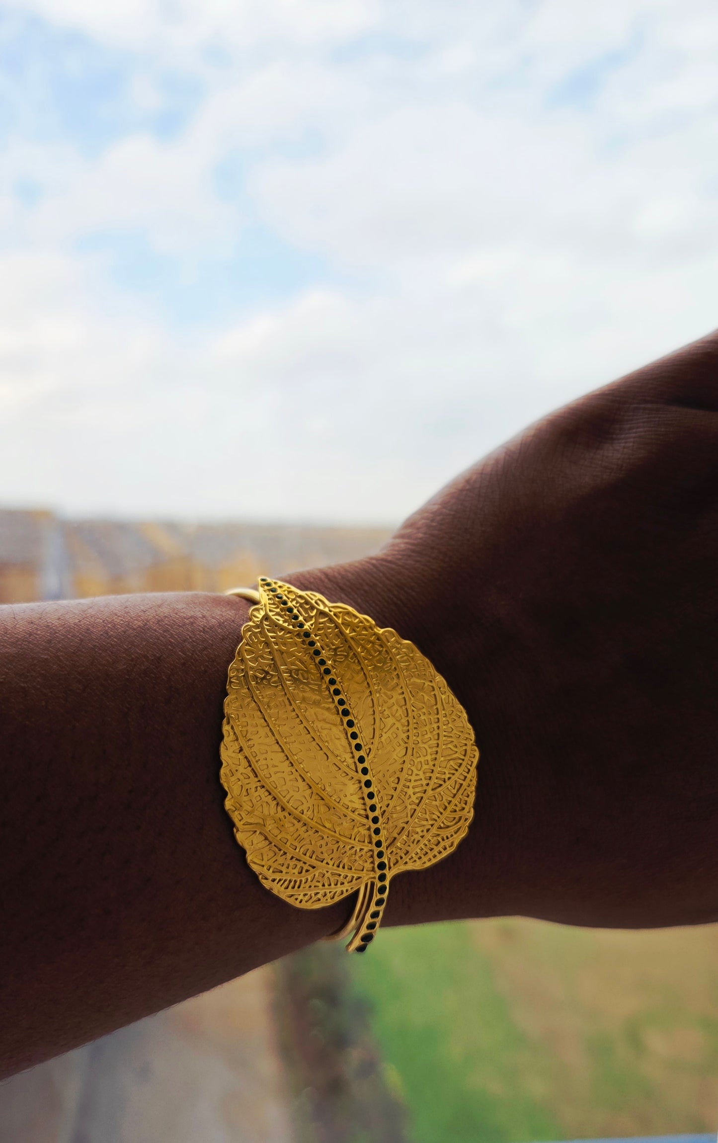 MAKENA Statement Bangle