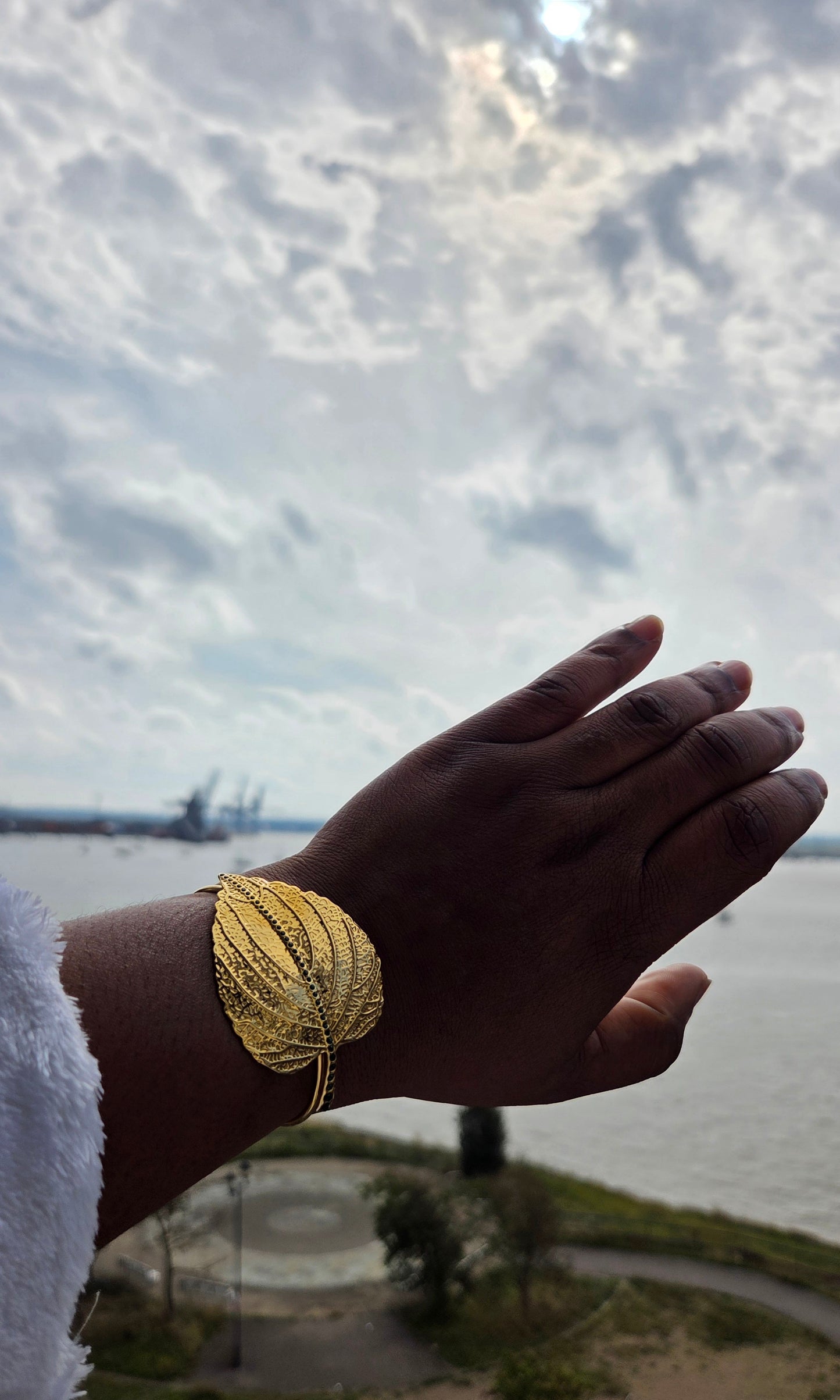 MAKENA Statement Bangle