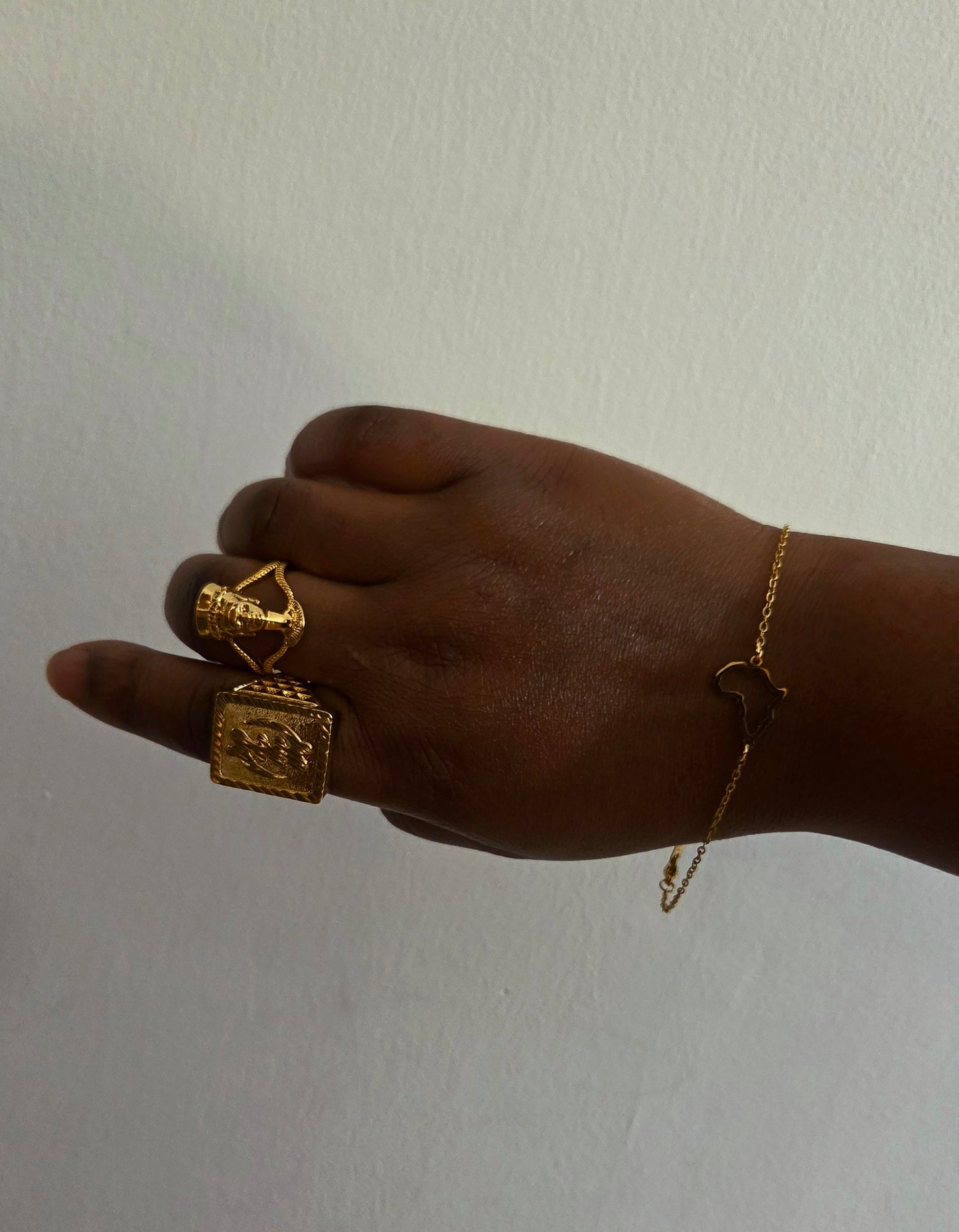 Queen Nefertiti Ring