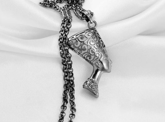 Queen Nefertiti Pendant Necklace