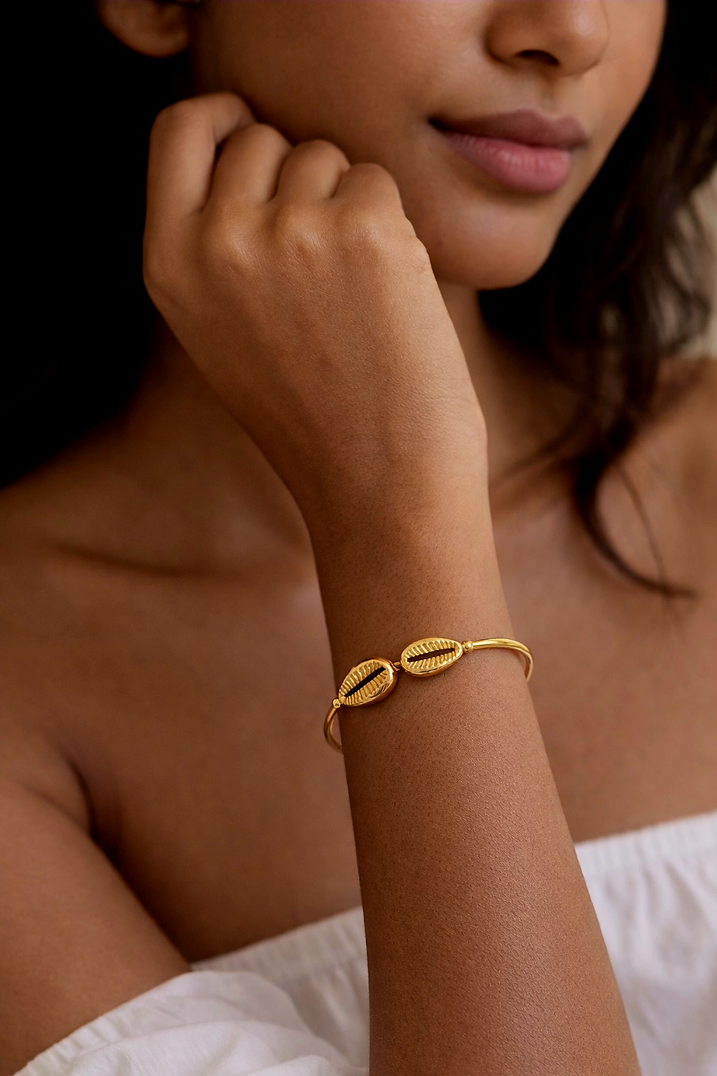 ISLA Cowrie Bangle