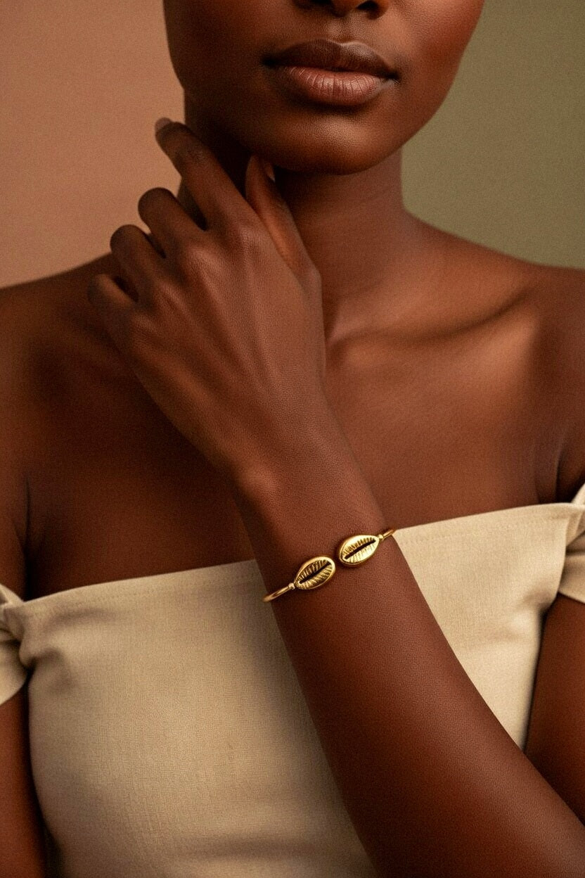 ISLA Cowrie Bangle